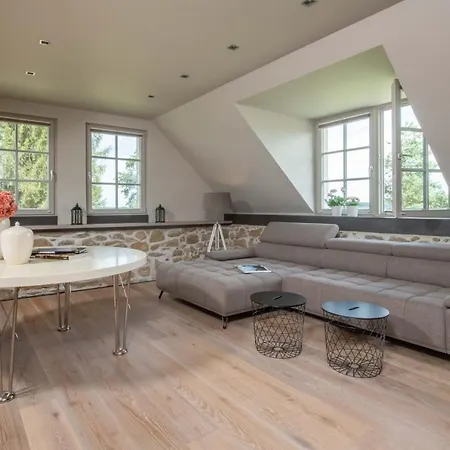 Nyaraló Stastna Samota